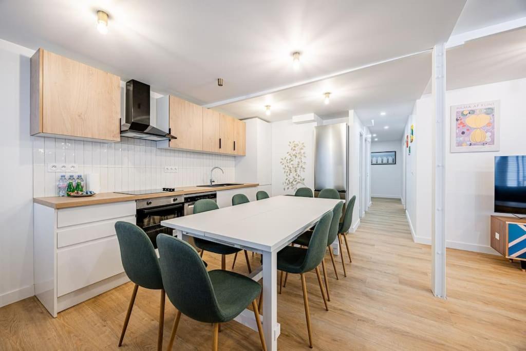 Appartement 8pers # 3 Bedrooms # Pereire # 17